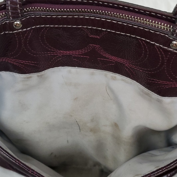 Coach patent leather signature shoulder purse bag cherry color - Picture 5 of 15